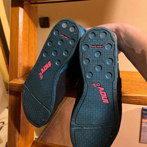 Inov women's sport shoes like new, size 40