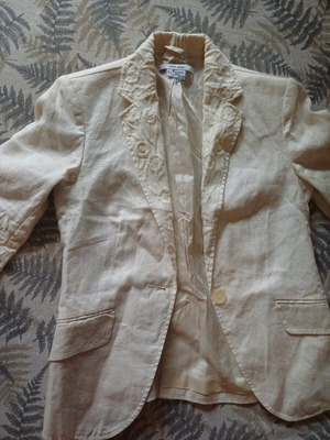 Zara women's beige jacket 3/4 sleeve like new, size 40