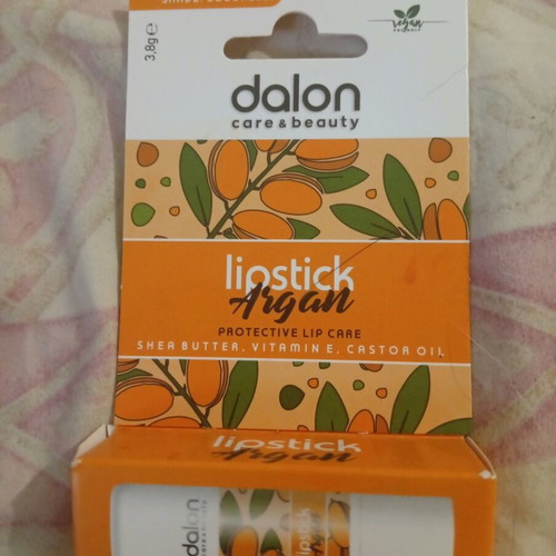 Dalon Lip Balm with Shea Butter, Vitamin E, Castor Oil Vegan