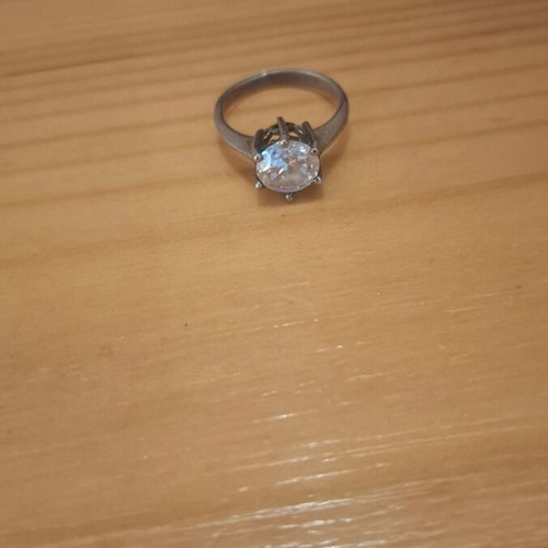 Monopetro ring like new, silver