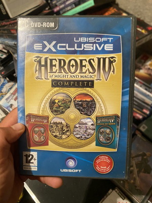 Heroes IV Might and Magic Complete PC game good condition