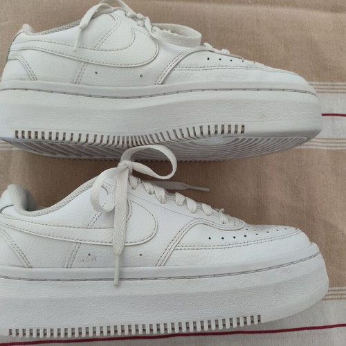 Nike Court Vision Alta DM0113-100 sneakers size 39 like new, white
