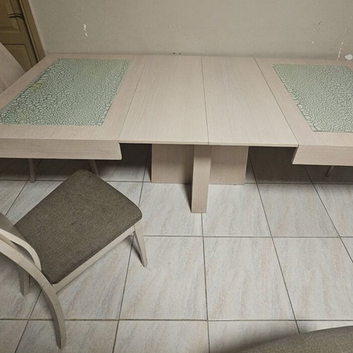 Extendable dining set with 6 high-back chairs, solid light wood