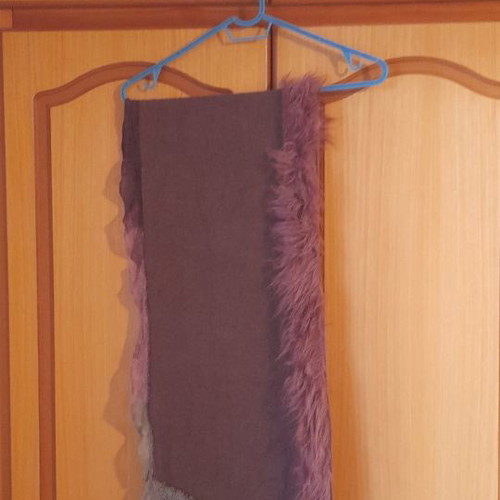 Scarf with fur and lace like new, pink and purple