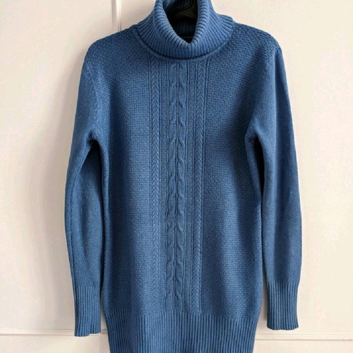 Turtleneck sweater used, size M/L, blue