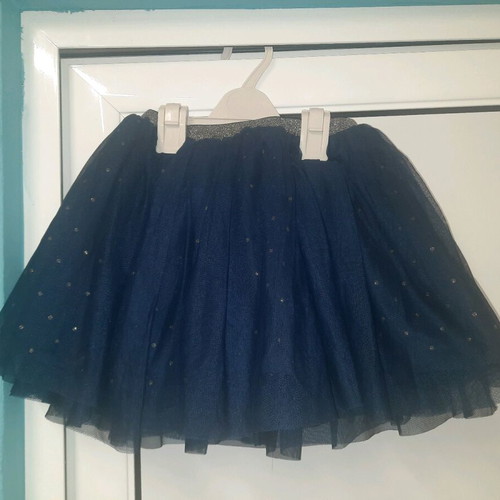 Tulle skirt like new, very rich tulle, blue