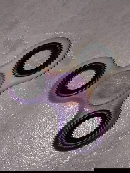 Fidget spinner