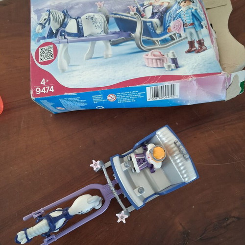 Playmobil Magic sleigh set with royal couple, used, missing king