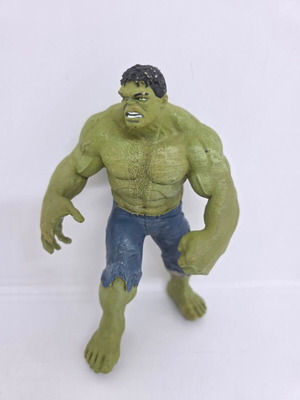 Hulk figure used, fragile with a mark on the leg