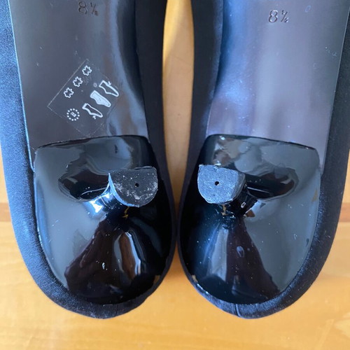 Satin black Kalogirou pumps like new, size 38.5