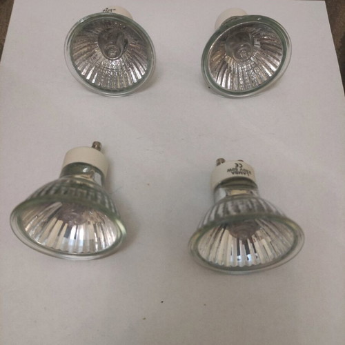 Set of 4 Lamba GU10 halogen bulbs 50W used