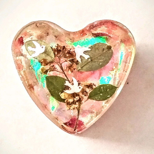 Paperweight handmade from resin with flowers and hologram effect new