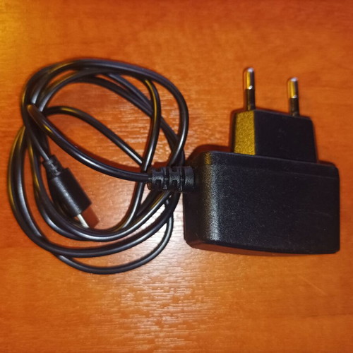 Powertech PTM39 mobile phone like new, simple use, black