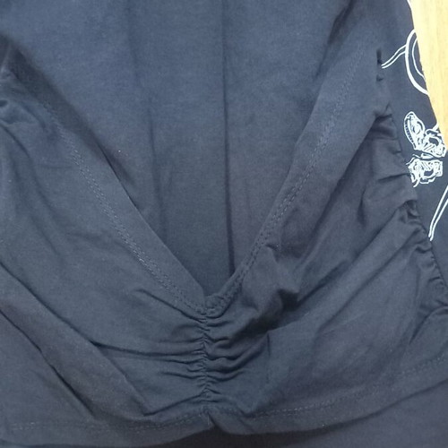 Mako t-shirt Paranoia black like new with shoulder cutouts and prints