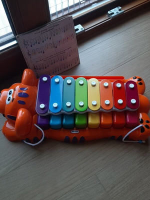 Μεταλλόφωνο και πιανάκι 2in1 παιδικό Little Tikes σε άριστη κατάσταση