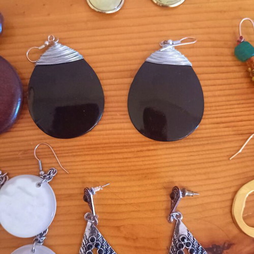 Earrings pack of 18 handmade wood with yellow agate like new