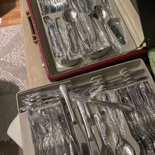 Комплект прибори Cheffinger от неръждаема стомана нов с калъф