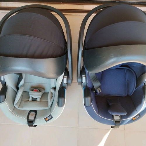 BeSafe iZi Go Modular X2 i-Size baby seats like new, set of 2 with bases