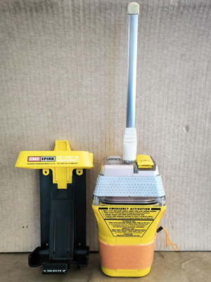 GME Epirb MT401 like new