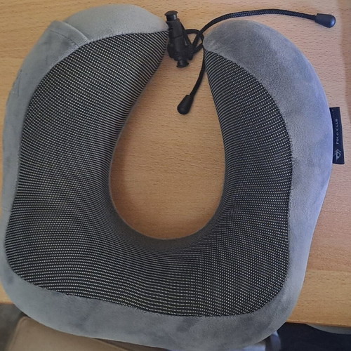 Neck pillow Polo Club Beverly Hills grey like new
