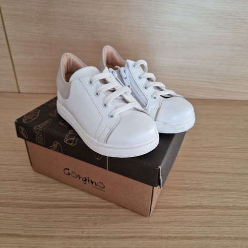 Gorgino Baptism Sneakers White size 22 like new