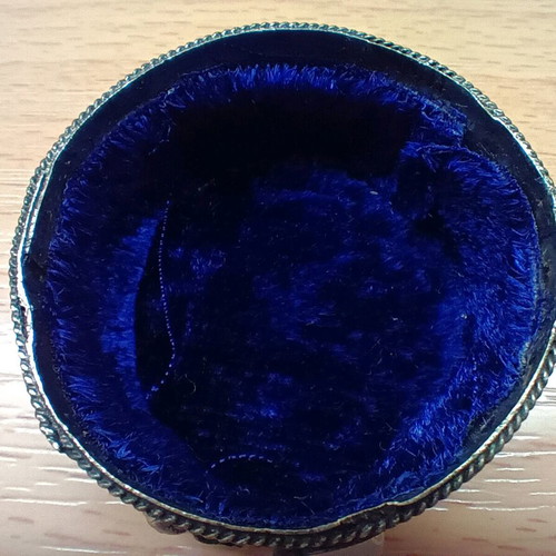 Indian vintage jewelry box with semi-precious stones like new