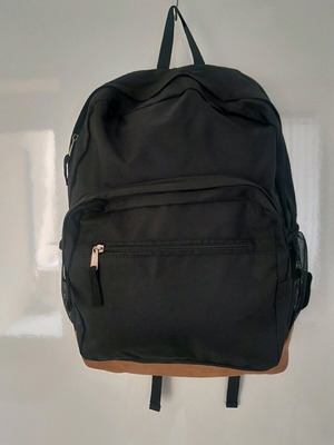 Polyester backpack black and brown new with two inner and two outer pockets