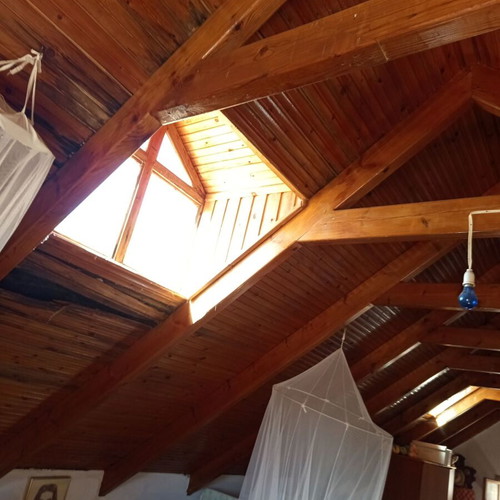 Μονοκατοικία στη Νότια Εύβοια με κήπο, βεράντες και θέα