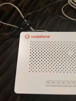 Vodafone router white like new