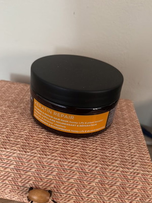 Keratin Repair Nourish Μάσκα θρέψης & επανόρθωσης με μέλι & φυτική κερατίνη 200ml καινούργιο