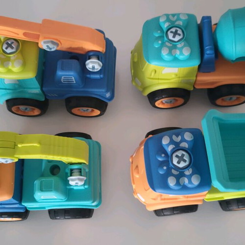 Toy cars like new, set of 4 pieces