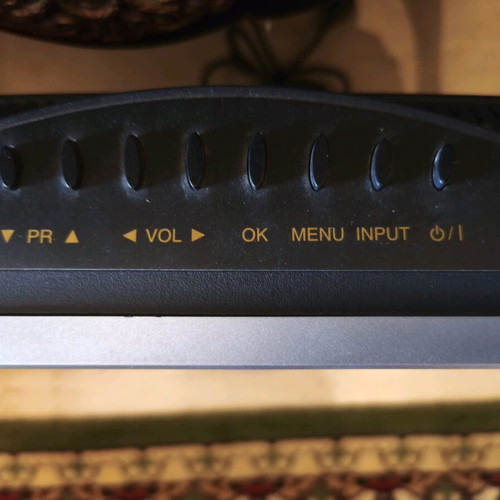 LG TV used with decoder and functional remote control
