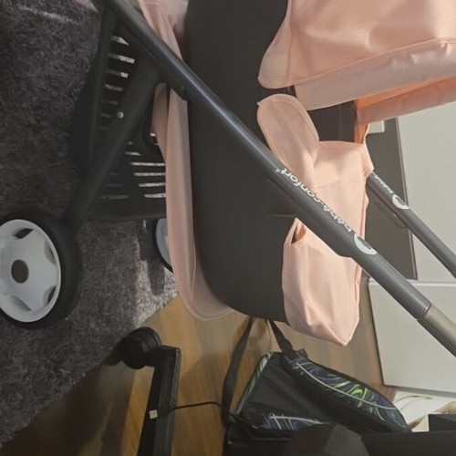 Doll stroller like new, barely used