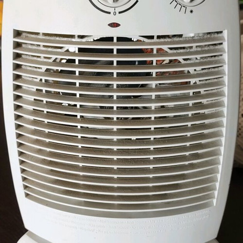 Fan heater used 2000W with minor signs of use