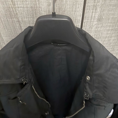 Πανωφόρι Stefanel μεταχειρισμένο μαύρο size 44 στενή γραμμή
