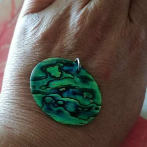 Abalone Shell Pendant Oval with Silver 925 Ring new, blue and green