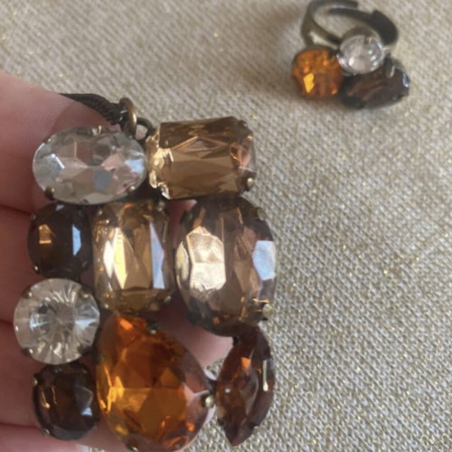 Avon necklace and ring set in earthy tones