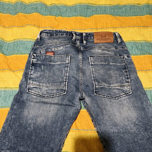 Pull & Bear Red Spot Jean Shorts used, size 29, blue