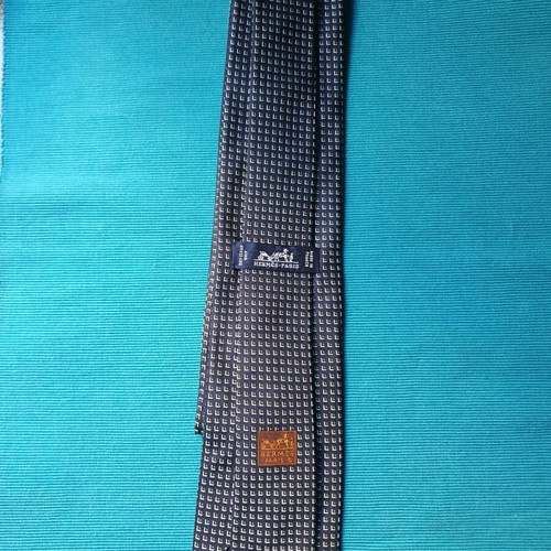 Hermès vintage tie in dark blue, like new