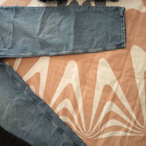 H&M maternity jeans medium size, like new, black and blue, pack of 2