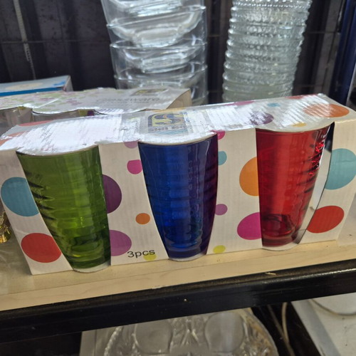 Various crystal and glass items like new, set of 85 pieces