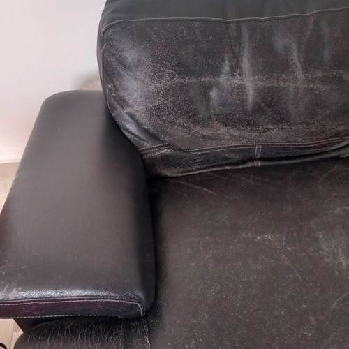Two-seater leather sofa, medium condition