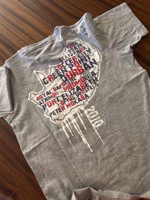 T shirt small, like new