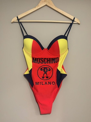 Moschino one-piece swimsuit new, size 2 bust 75, black and red