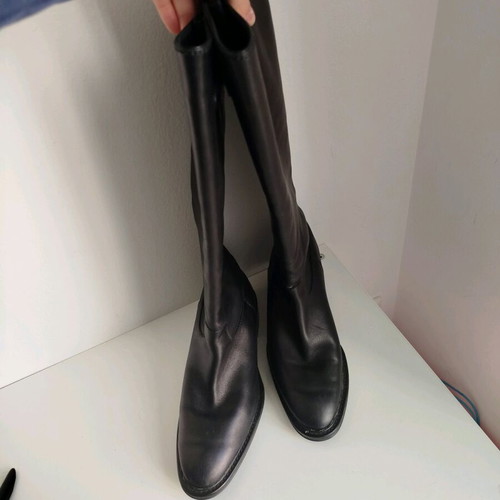 Tod's leather boots like new, black