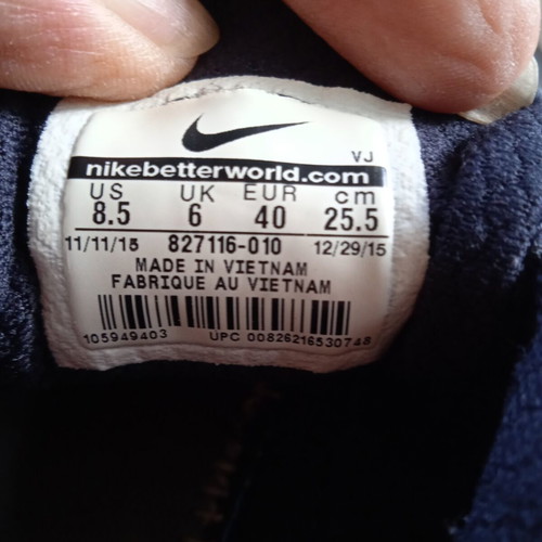 Nike athletic shoes size 40 used, black and grey