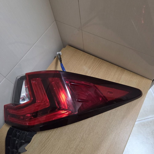 Lexus RX SUV Right Rear Tail Light like new 2015-2022