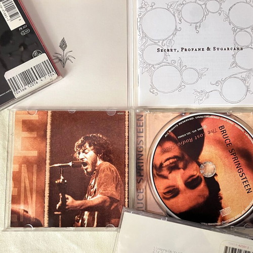 Classic Rock CD pack like new with Iggy Pop, Bruce Springsteen, Elvis Costello