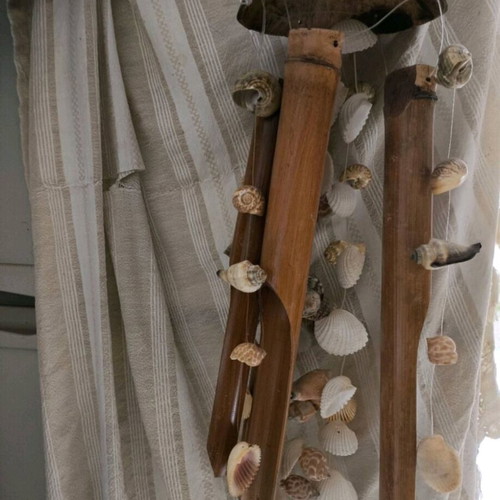 Wooden Melodos with shells like new