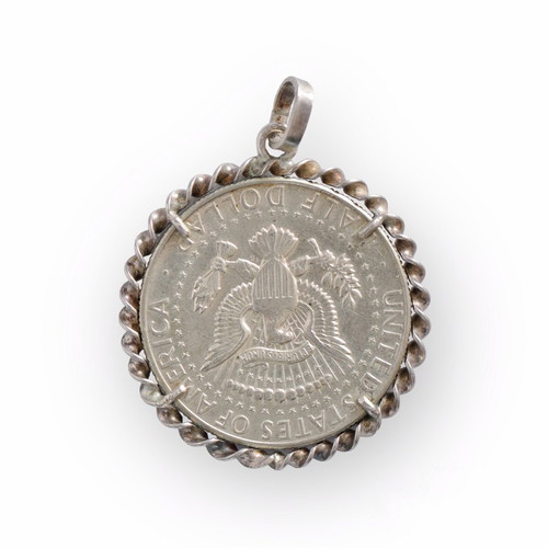 Half Dollar 1966 John Kennedy USA silver used with keyring for keychain